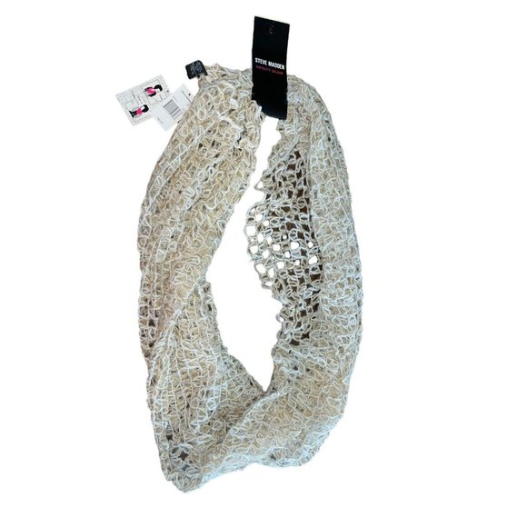 Steve Madden Loose Weave Infinity Scarf (Camel) Retail $44.00 - Picture 4 of 9